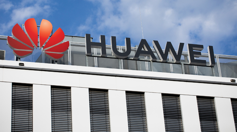 Huawei nemůže obchodovat s americkými firmami.