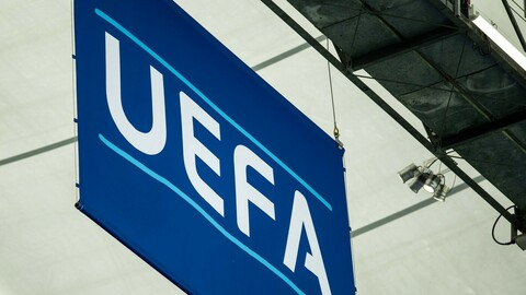 Srbsku hrozí trest za urážky Kosova při zápase s Anglií na fotbalovém ME, UEFA zahájila disciplinární řízení
